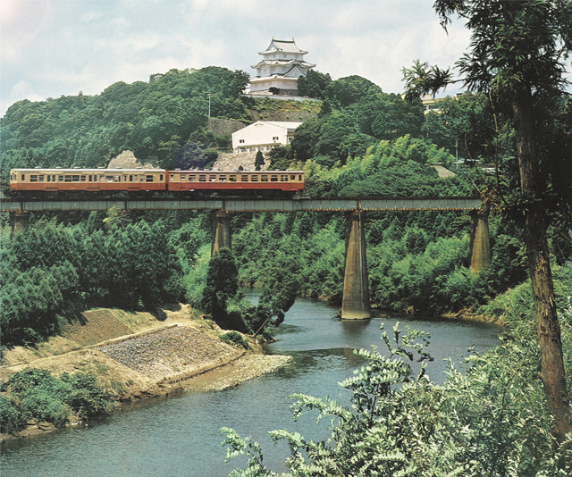 ガーダー鉄橋と木原線m.jpg