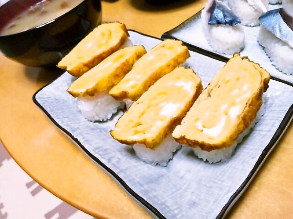 tamago-sushi.jpg